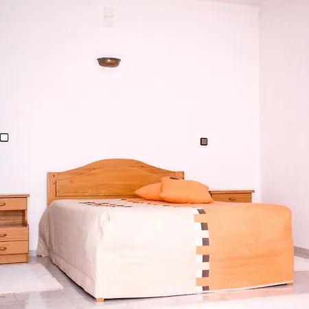 Charming House In With Shared Pool. 別荘 *